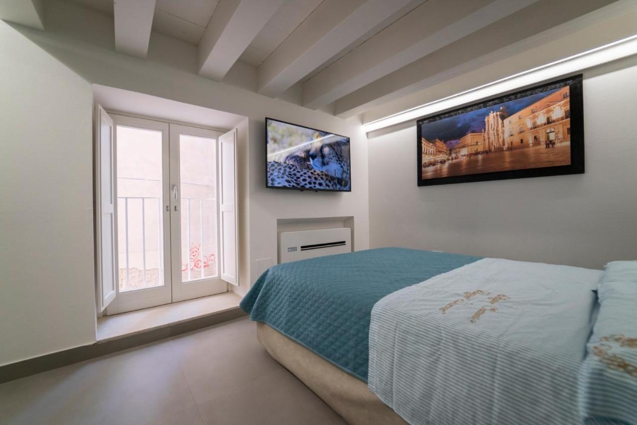 Ortigia Charme Piazza Duomo Leilighet Syracuse Eksteriør bilde